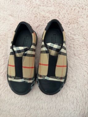 Burberry Kids Beige Black Plaid Slip-On Sneakers